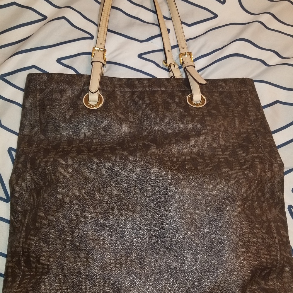 Like new Michael Khors large purse